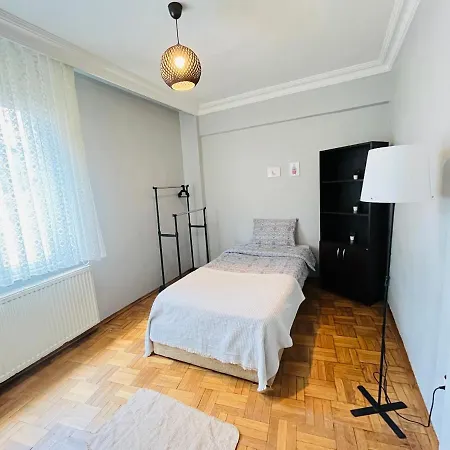 Sisli Trump Air-conditioned *